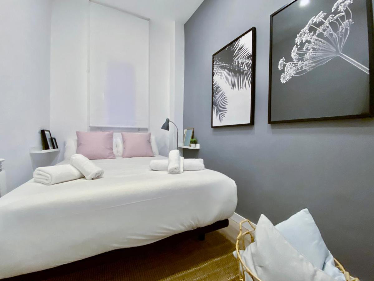 Charming La Latina Market Madrid Bagian luar foto
