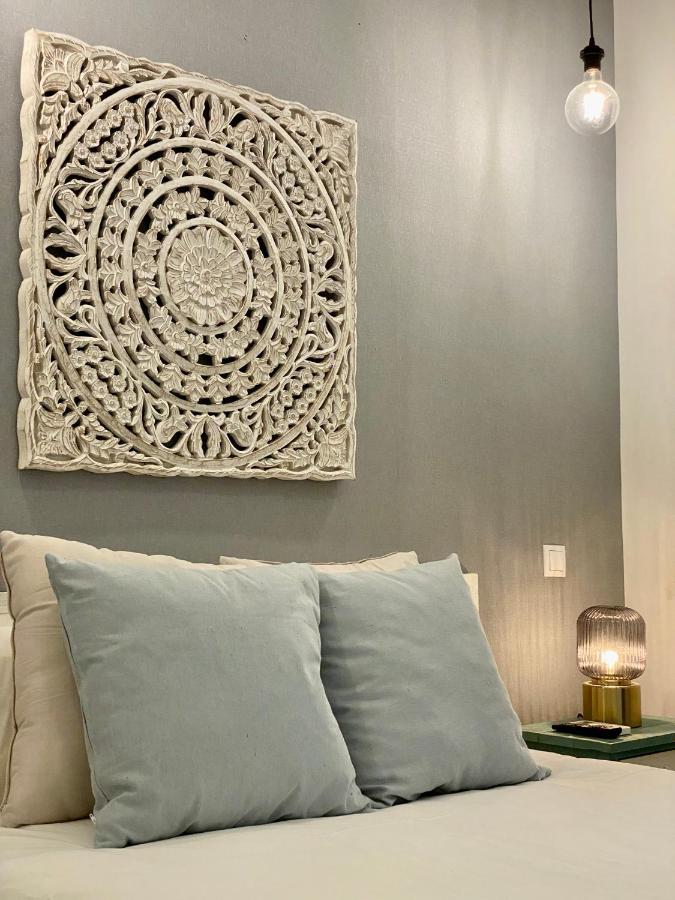 Charming La Latina Market Madrid Bagian luar foto